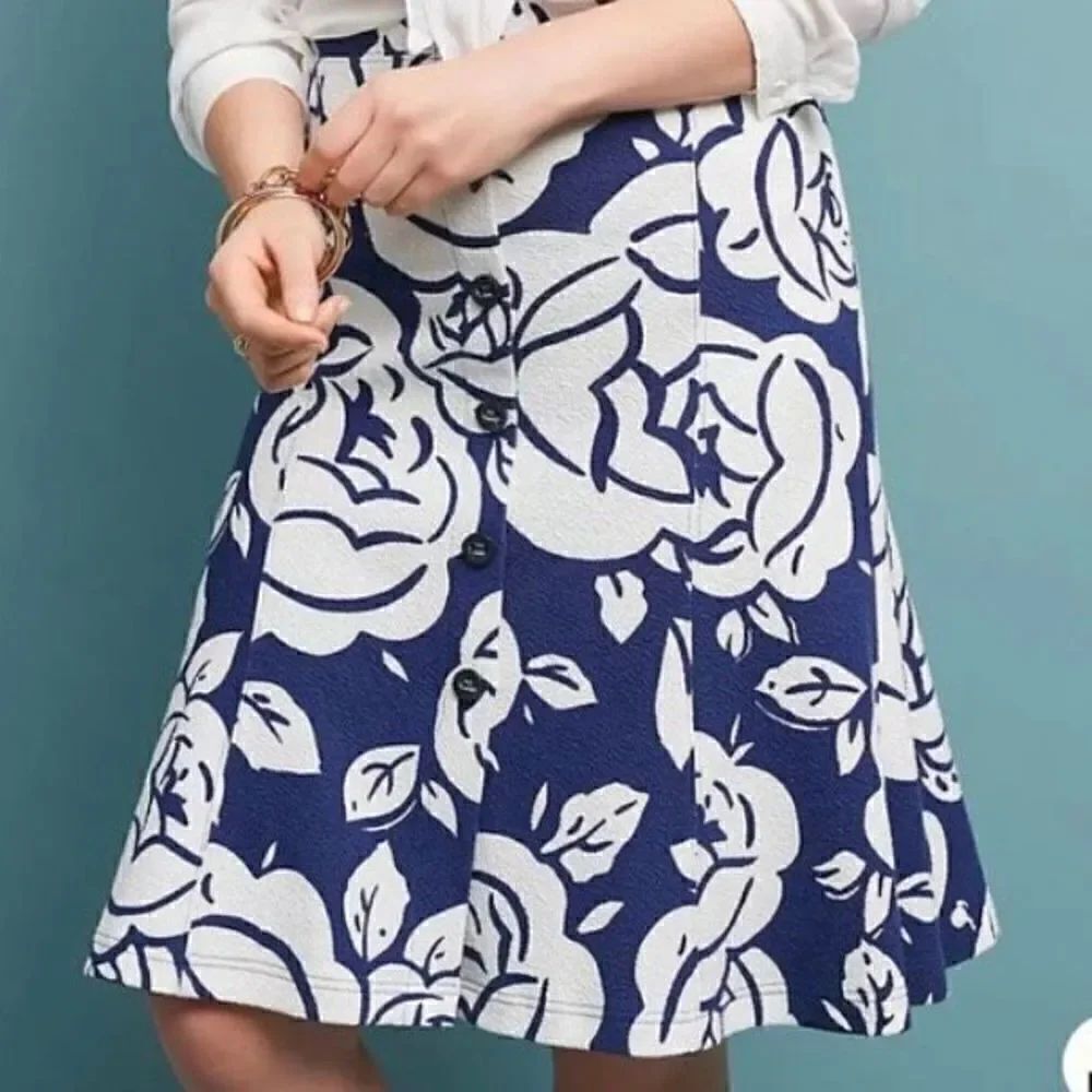 Maeve Anthropologie Amiens Flounced Blue and White Floral Midi Skirt Size XS